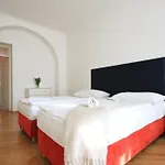 Quadrio Bedroom