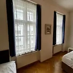 Quadrio Bedroom *