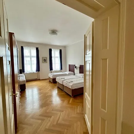 Quadrio Bedroom Praga