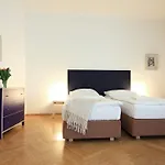 Quadrio Bedroom דירה *