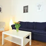 Quadrio Bedroom דירה