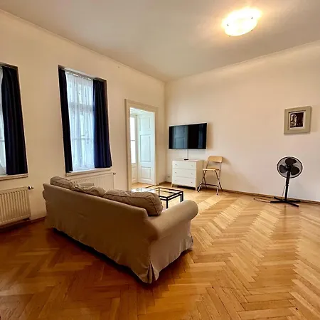 Quadrio Bedroom