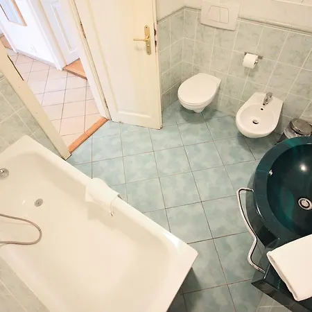 Quadrio Bedroom *