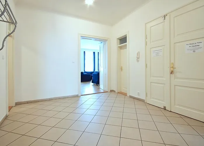 Quadrio Bedroom *