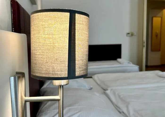 Quadrio Bedroom *