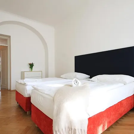 Quadrio Bedroom